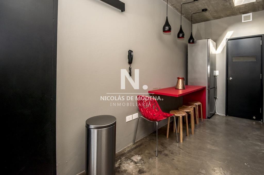 Excelente casa de estilo Minimalista en Barrio La