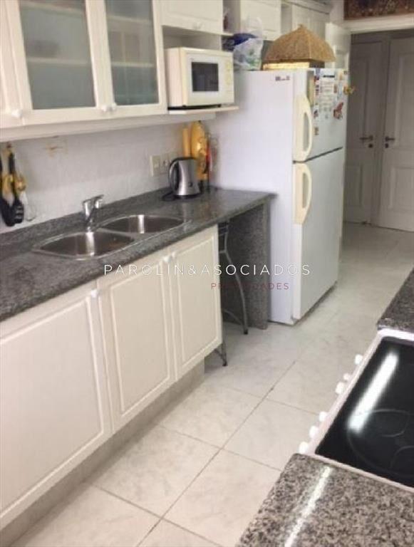 Apartamento 3 dormitorios en coral tower, mansa,
