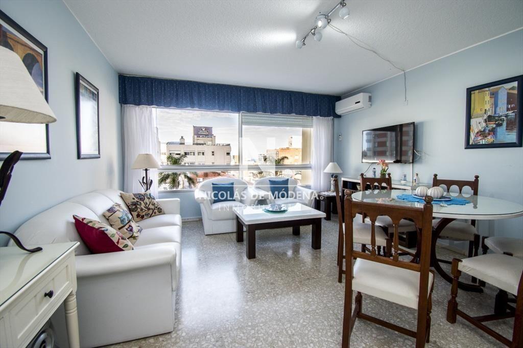 Apartamento en venta de 3 dormitorios en Punta Del Este