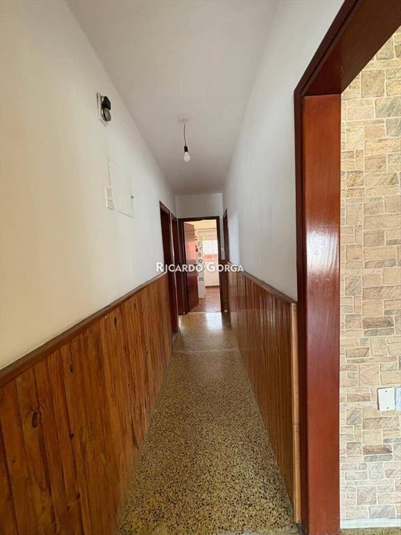 Venta Casa 3 dorm + Apto 1 dorm, cocheras y fondo c/parr...