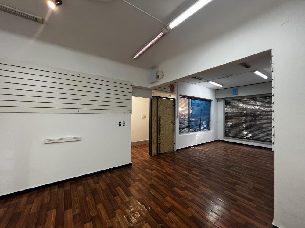 Alquiler local comercial en Cordón, Av. Gral. Rivera y Aceve