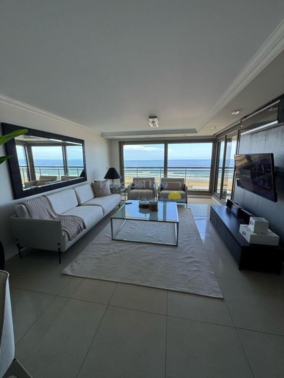 Apartamento en Alquiler de 3 Dormitorios en Punta