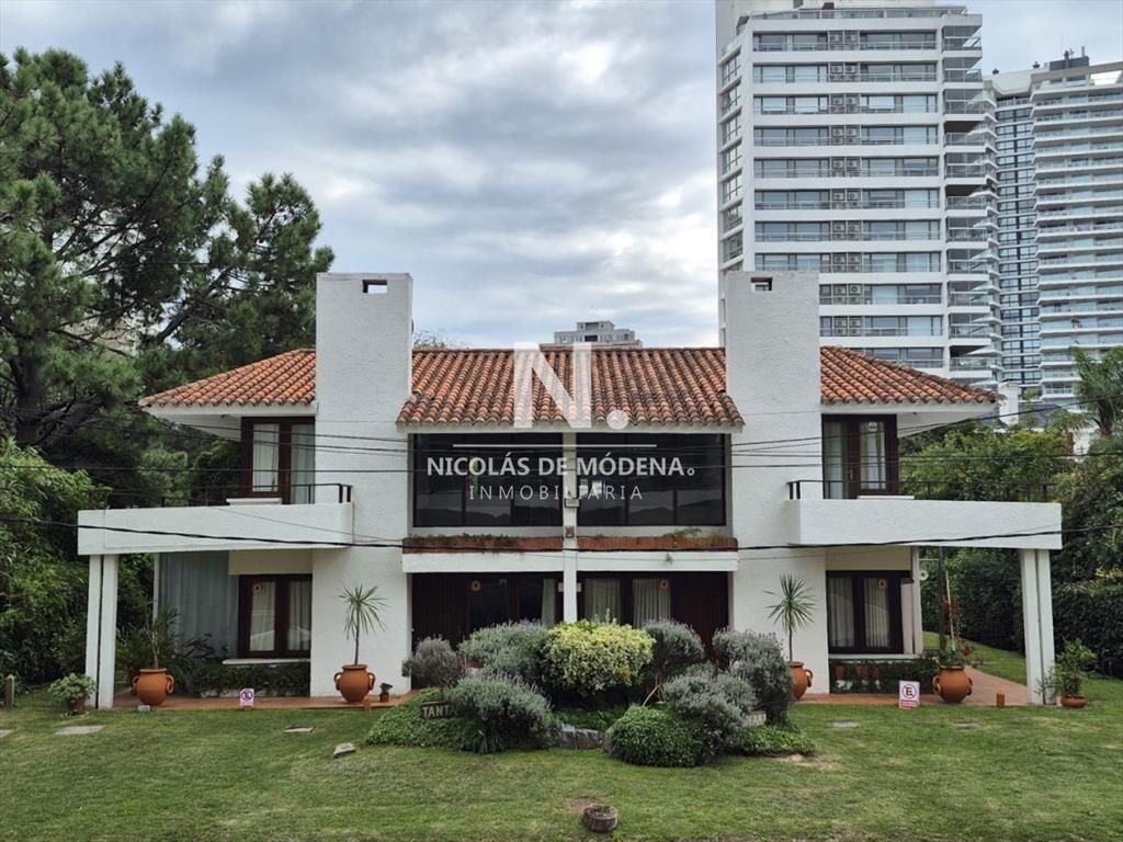 2 chalet apareados en venta proximo al mar, Playa Brava