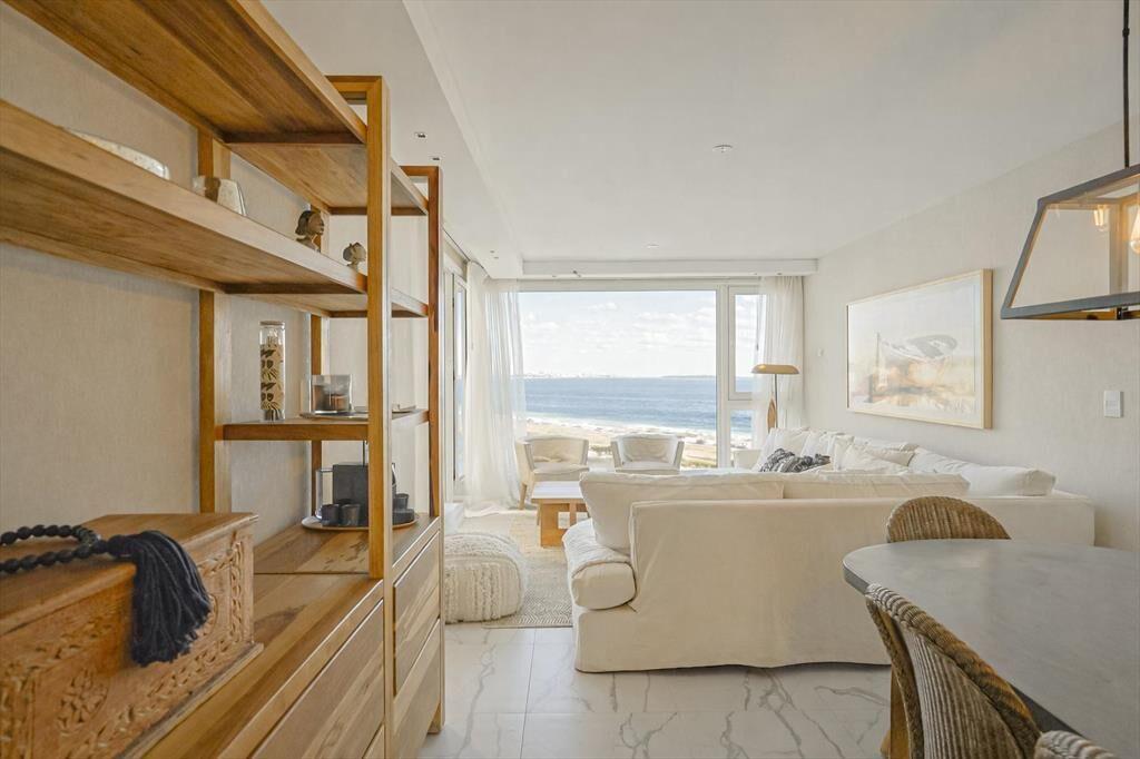 Vendo apartamento 3 dormitorios Punta del Este primera líne