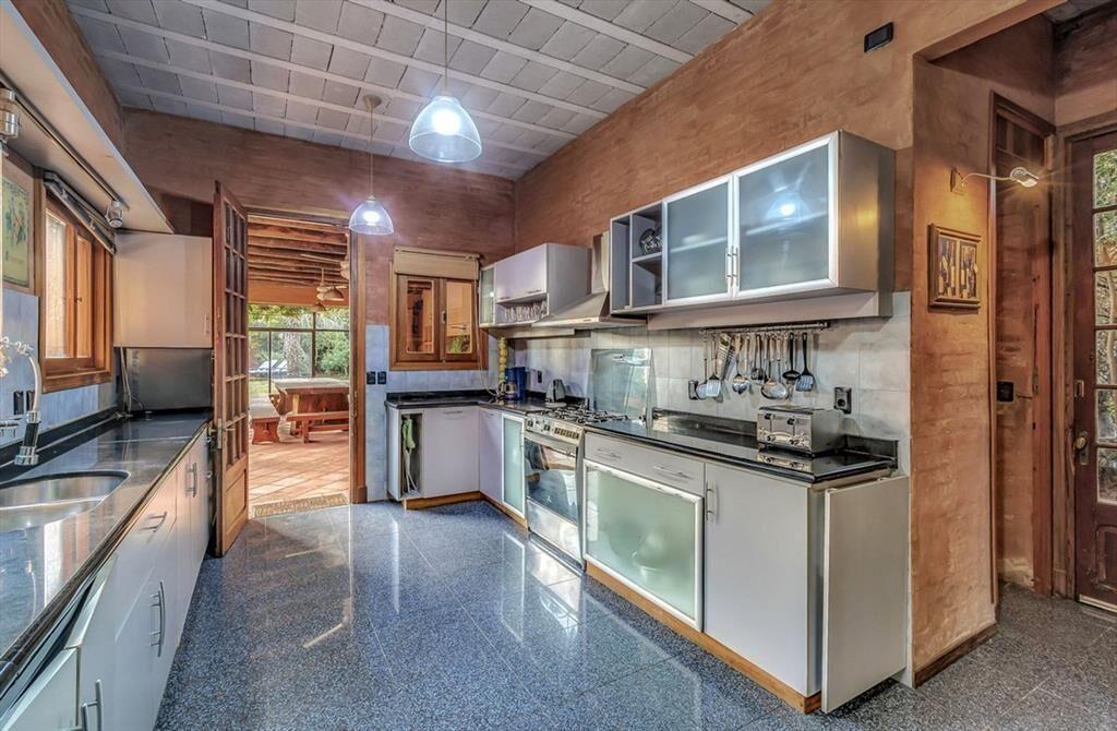 CASA EN VENTA BARRIO PRIVADO LA ARBOLADA