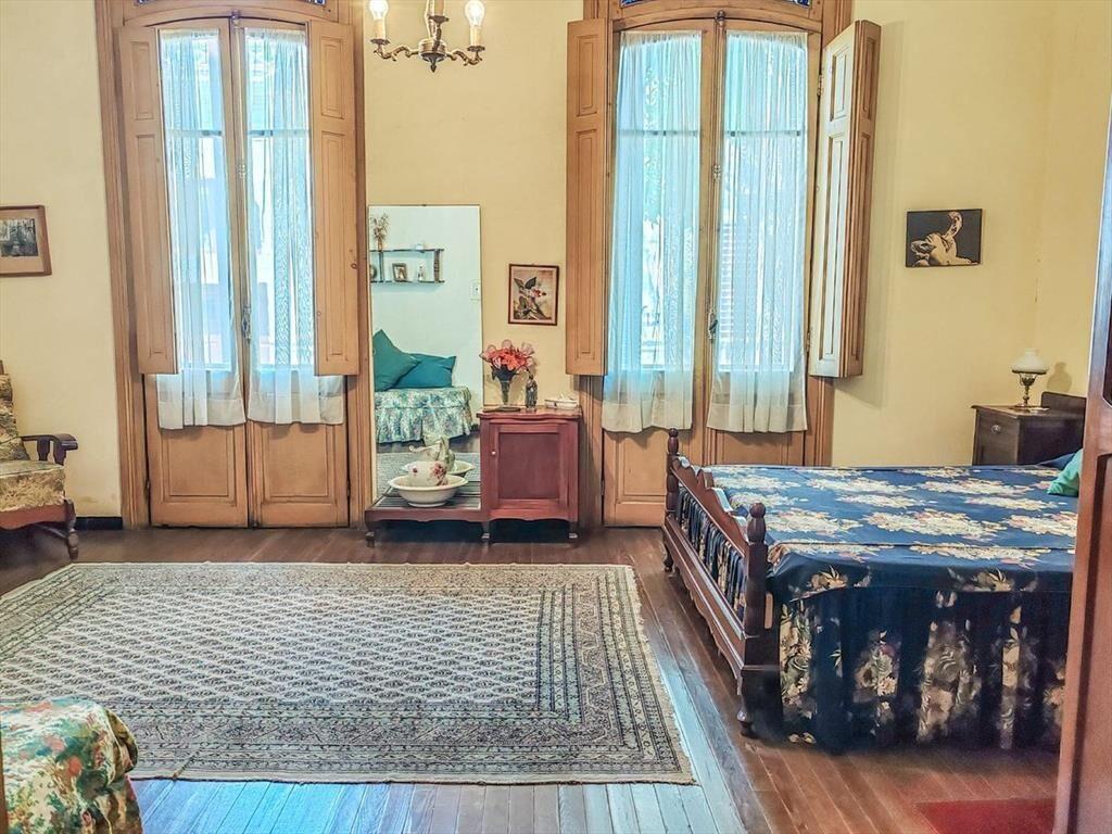 GRAN CASA EN VENTA – CENTRO DE PAYSANDU