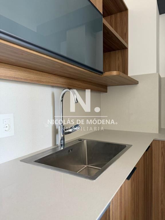 Vende impecable apartamento de 2 dormitorios en