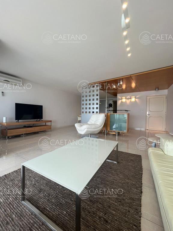 Apartamento en Venta y Alquiler, Mansa, Punta del