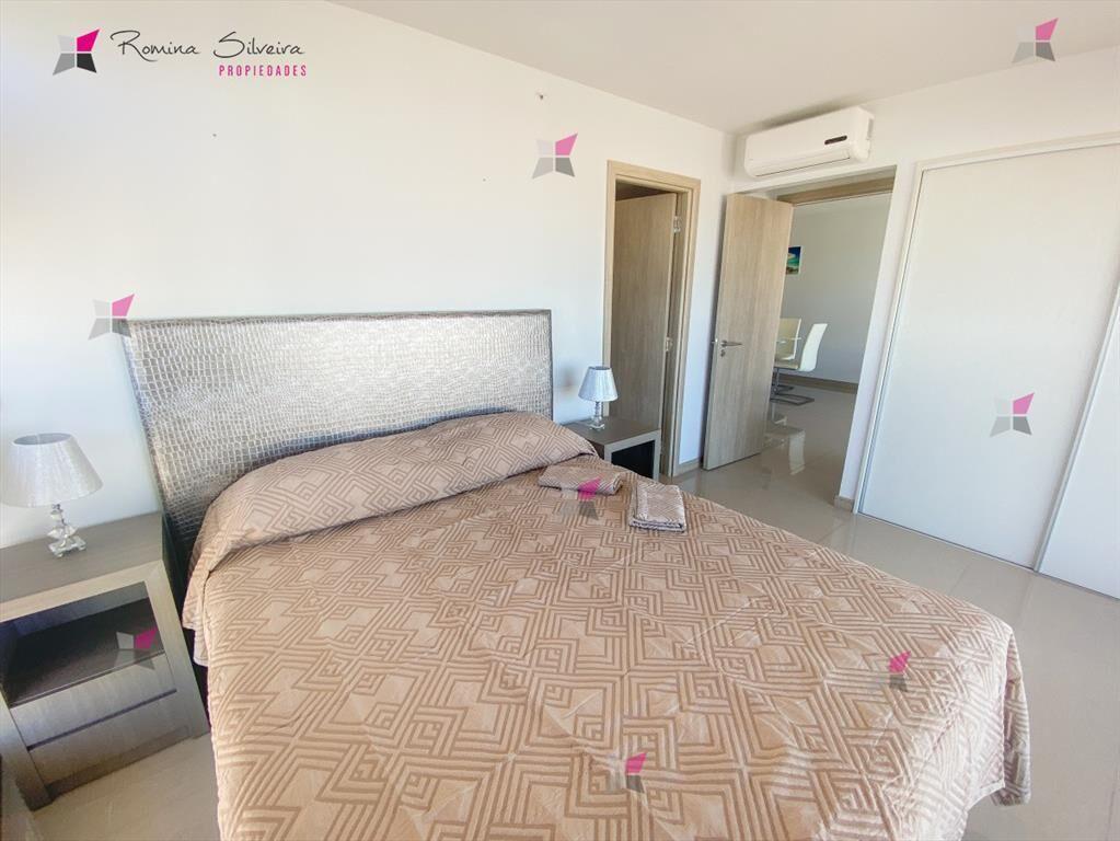 Piso alto en Brava, 2 suites más toilette