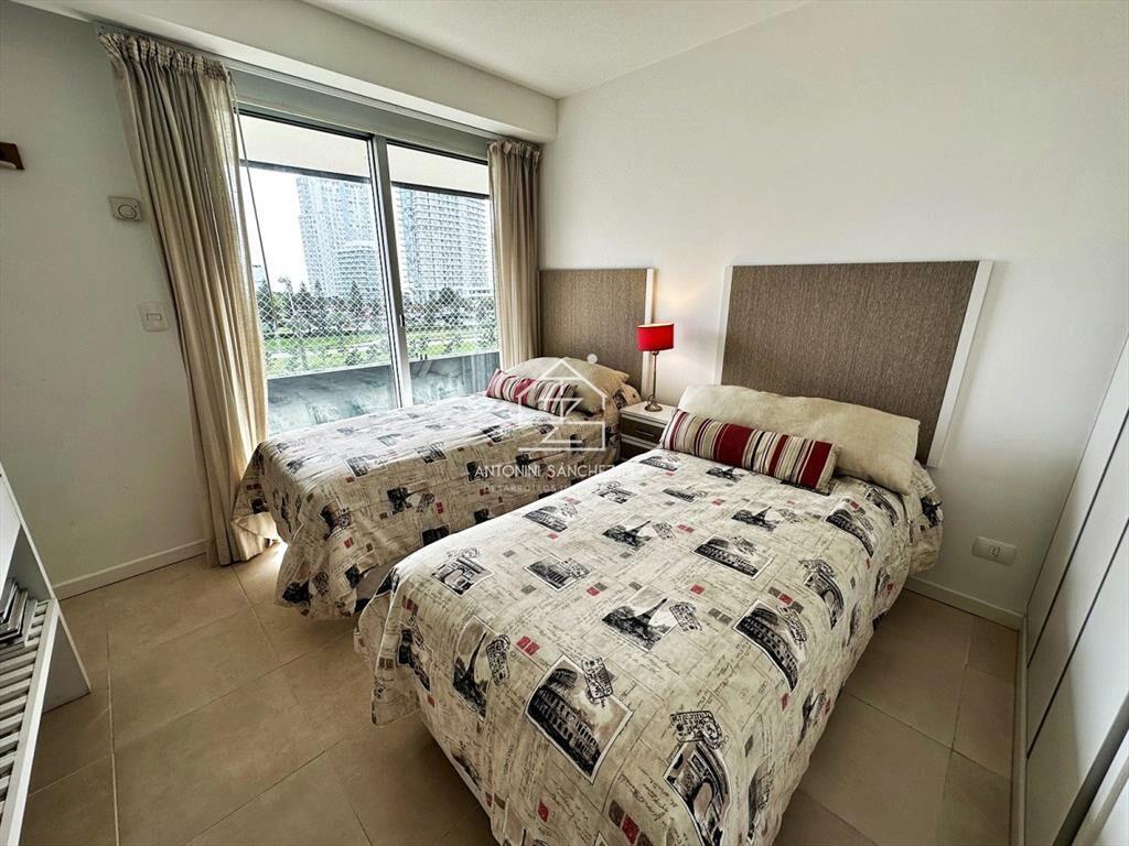 Punta de Este, Apartamento de 3 dormitorios a del