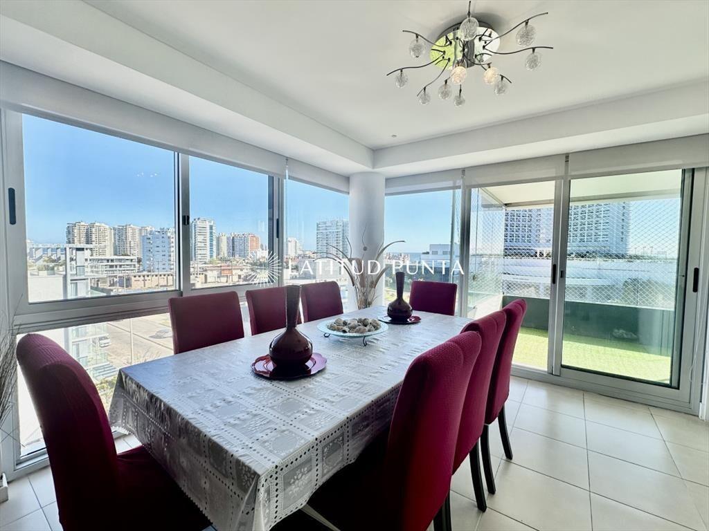 Apartamento en Mansa, 2 dormitorios y medio