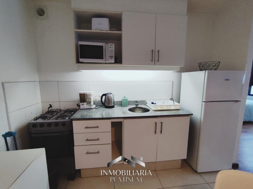 Alquilo apartamento completamente amoblado, Cordón Sur