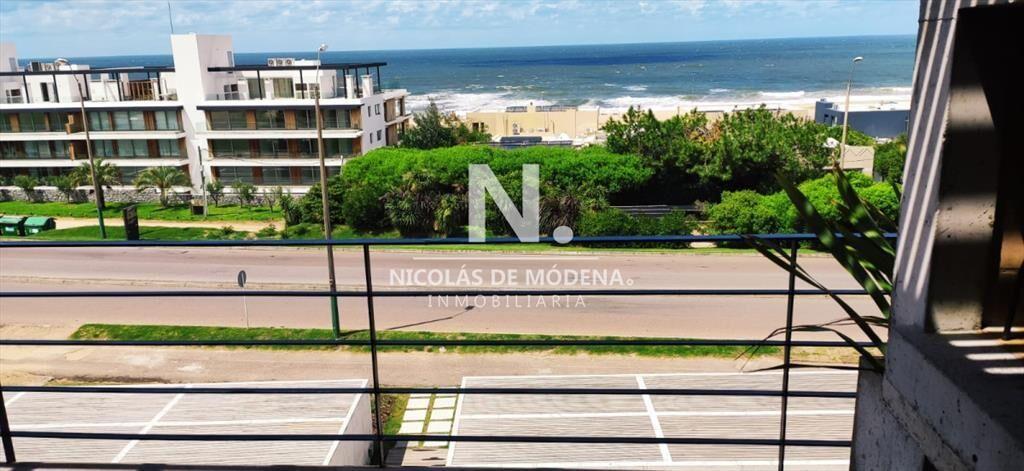 Apartamento de 2 dormitorios en venta y alquiler Anual, Man