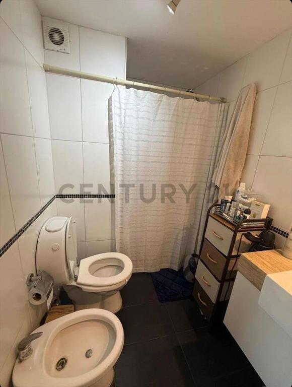 Venta Pocitos – Penthouse Frente 1 Dormitorio con terraza...