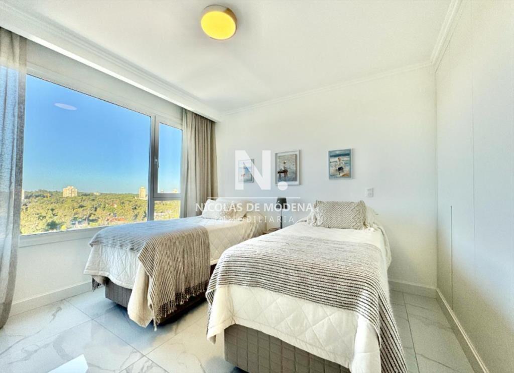 En venta impecable apartamento de 2 dormitorios