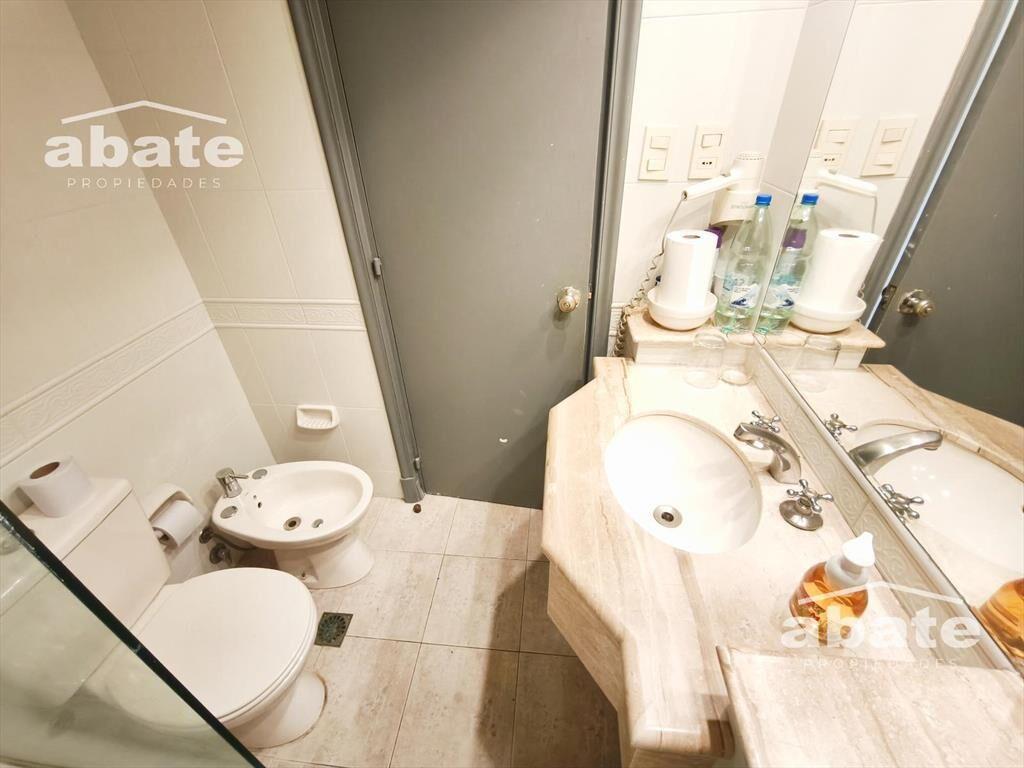 Venta de Oficina y/o Consultorio en Punta Carretas Con vist