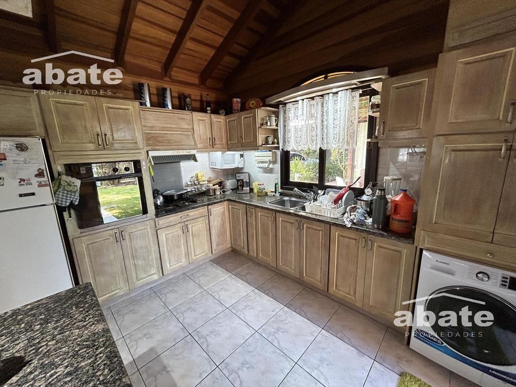 Venta de Casa de 3 dormitorios en Punta Colorada, Maldonado