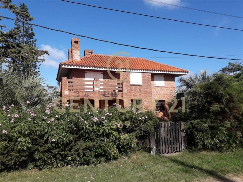 VENTA CASA 5 dormitorios LA PALOMA, ROCHA -  CON AMPLIO T...