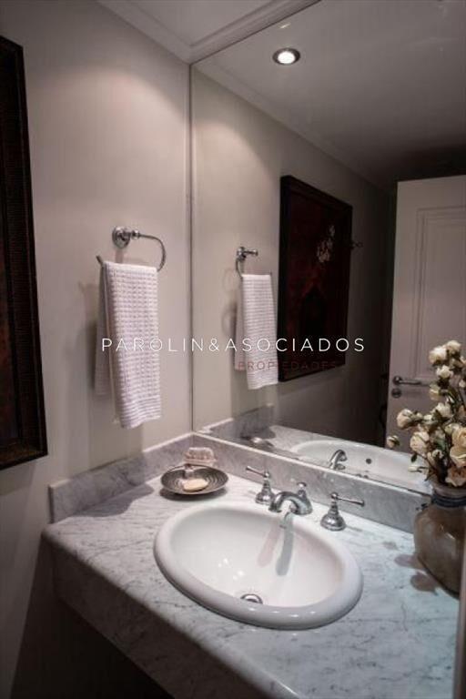 Apartamento de 3 dormitorios en venta en Tower,