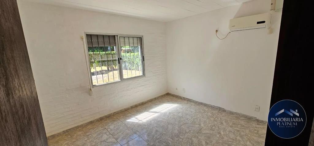 Venta dos casas mismo padron, 3dormitorios, La Floresta.