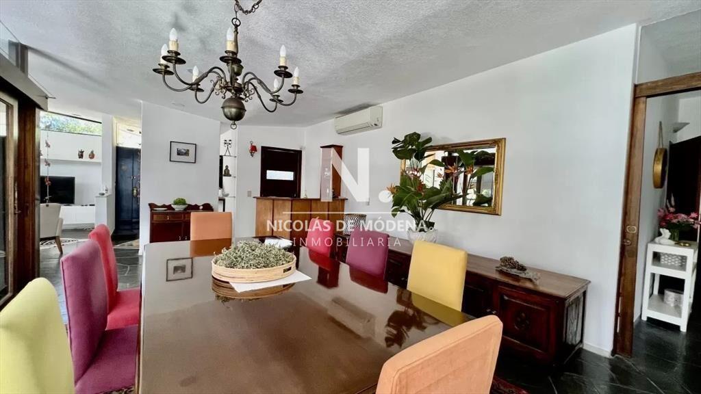 Espectacular casa con 4 dormitorios, en venta