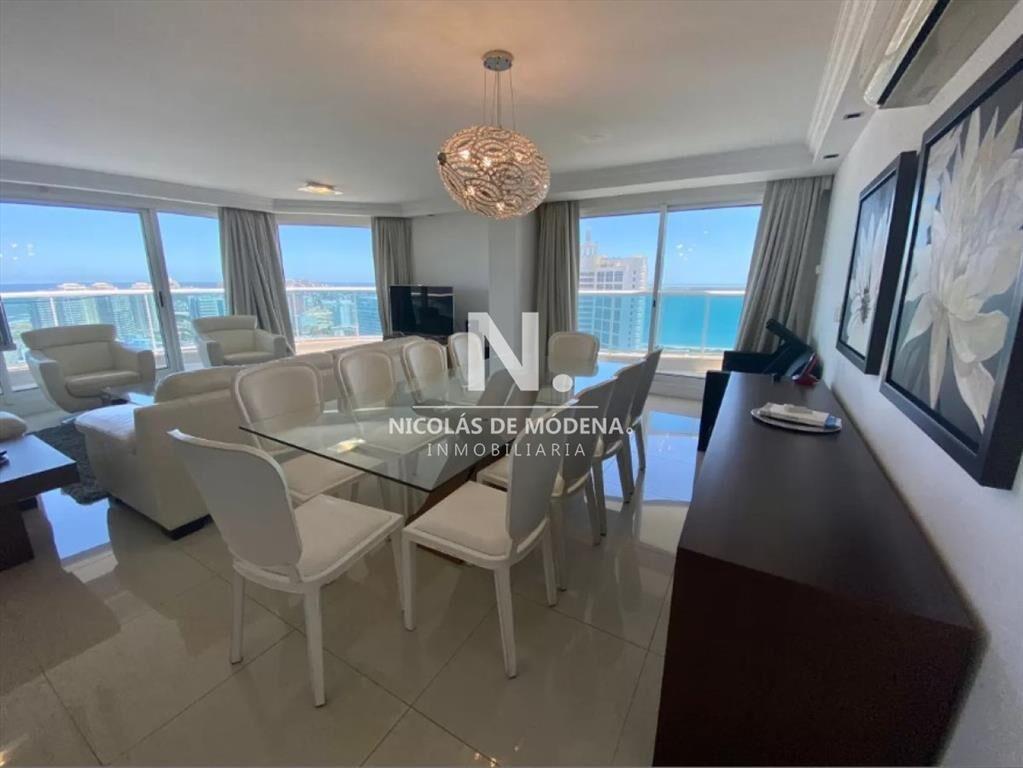 En venta apartamento de 3 suite y dependencia en