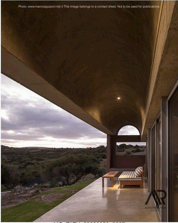 Chacra de 5 ha, con casa de diseño. Ruta 12 Pueblo Eden.