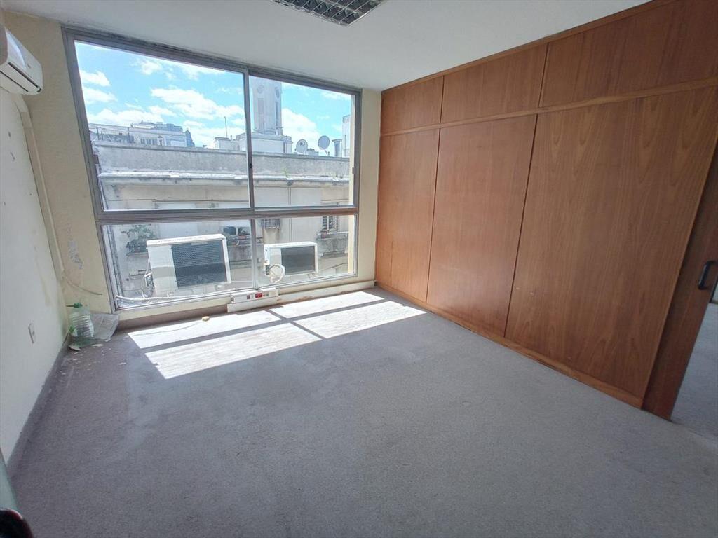 Apartamento -Apartamento en Ciudad Vieja, prox Plaza Zabala