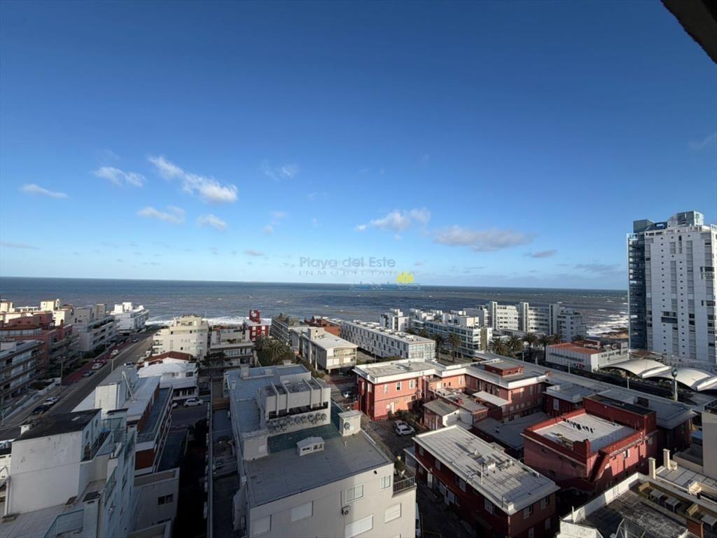 Apartamento de 3 dormitorios en alquiler temporal