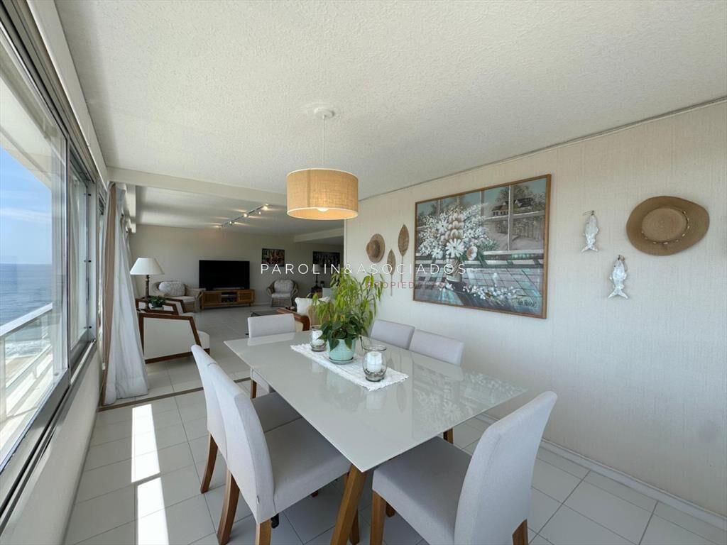 Oportunidad  en venta de 3 dormitorios en Tiburon