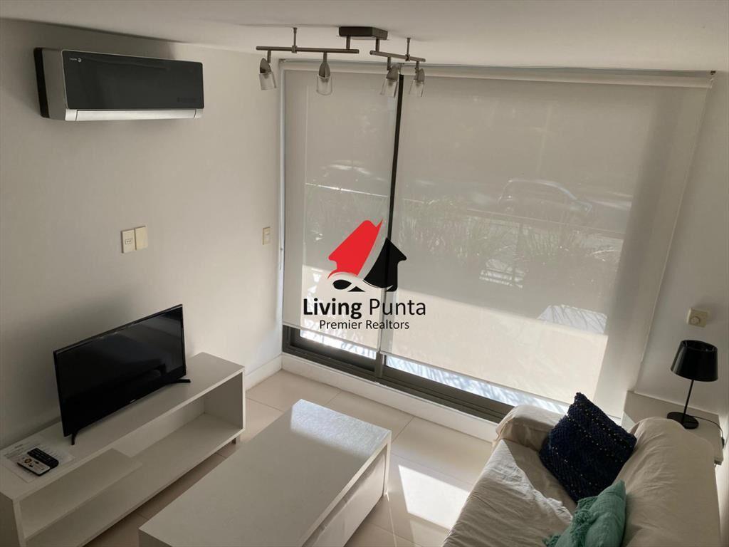 Apartamento con parrillero propio en venta en del
