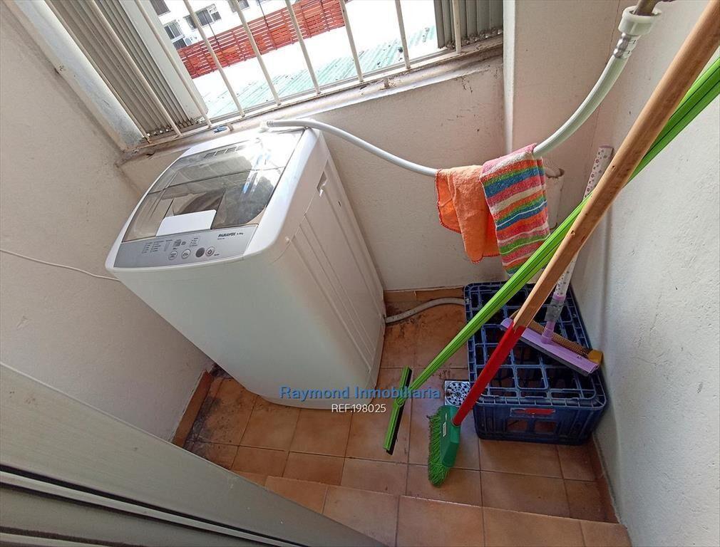 A pasos Rambla con muebles. 1 Dor, baño, coc def, lavadero