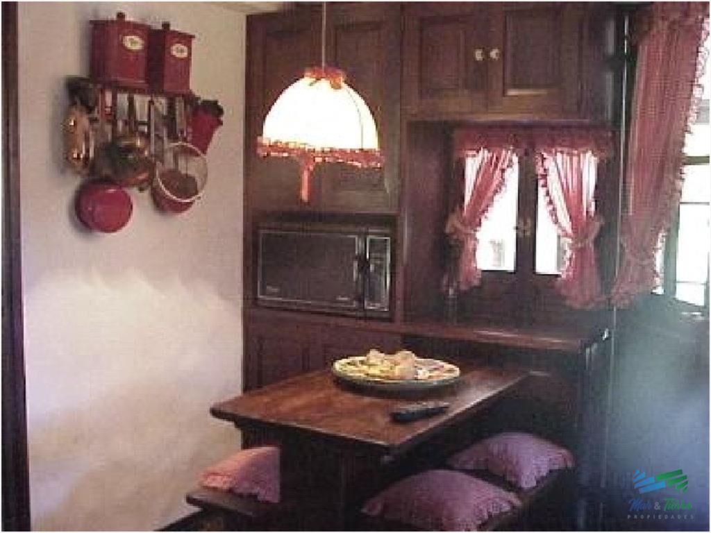 Vendo casa 6 dormitorios con piscina y gran en