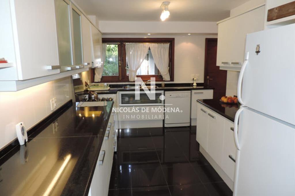 En venta casa de 7 Dormitorios, en Mansa, Punta