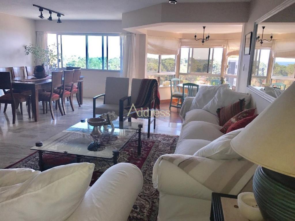 Espectacular departamento en Roosevelt con todos los servic