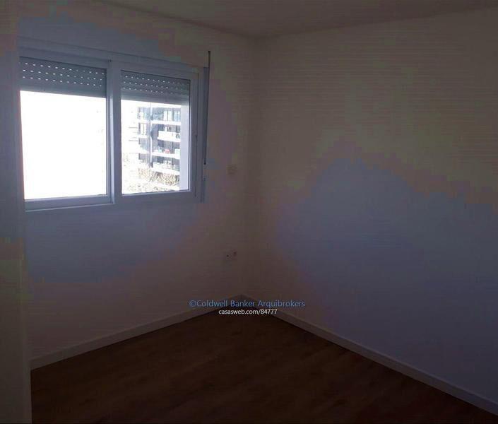 Apartamento de 2 dormitorios en venta en Centro con renta