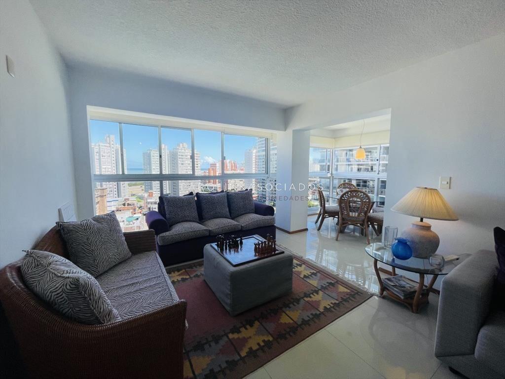 Apartamento en venta de 2 dormitorios en Punta