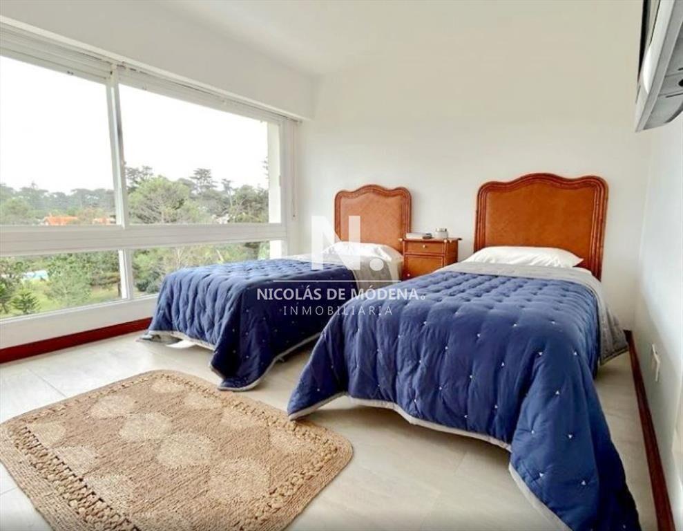 Penthouse ideal con 4 dormitorios en San Rafael
