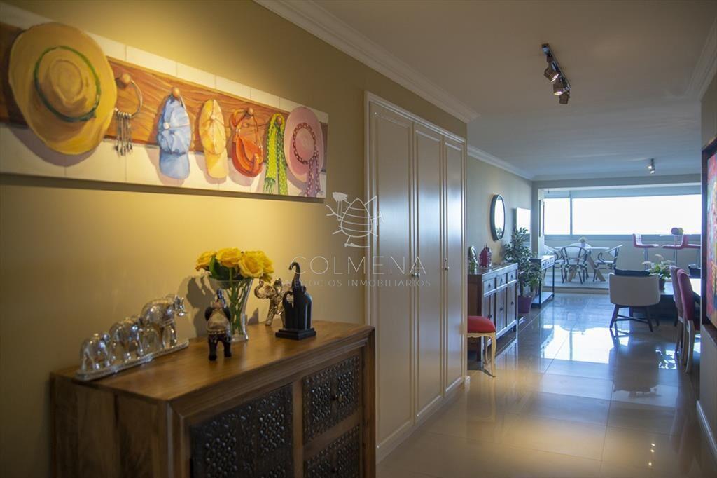 Torre Imperiale Punta Del Este, frente al mar