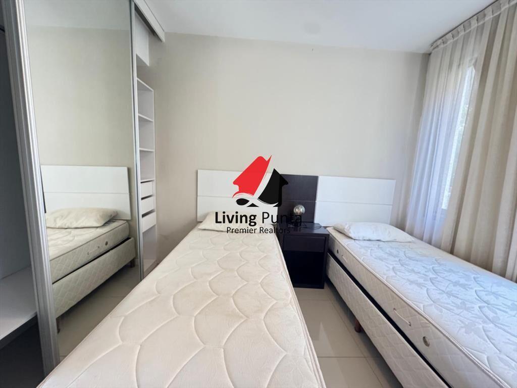 Apartamento a 400 metros de la playa mansa parada