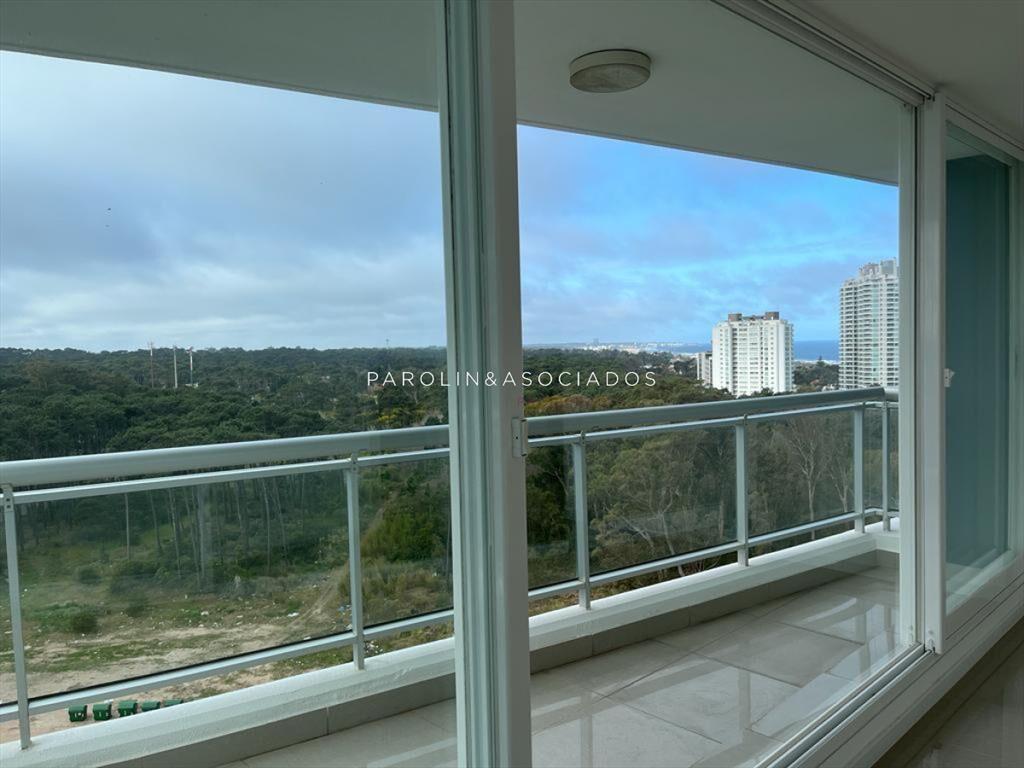 Apartamento en venta de 1 dormitorio en Torre One, Punta de