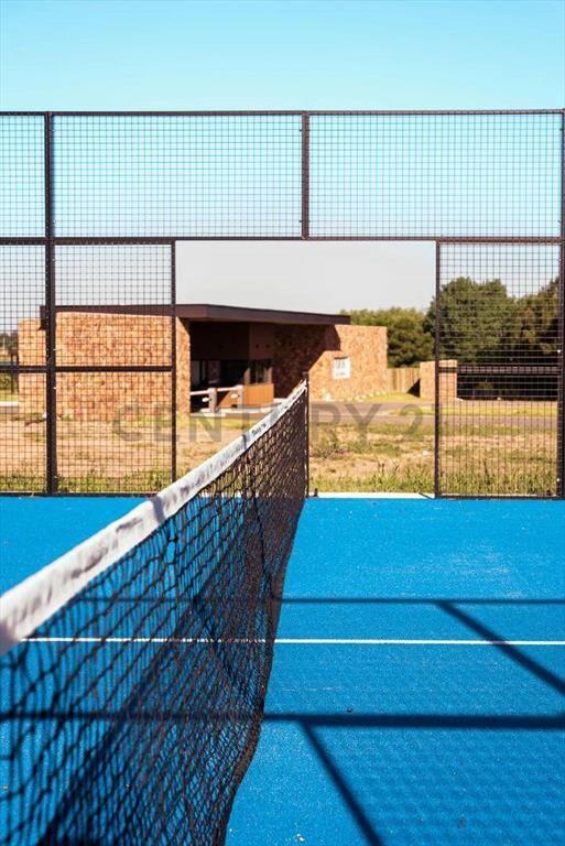 VENTA terreno de 816 M2 en Cava de la TAHONA posible PERMUTA