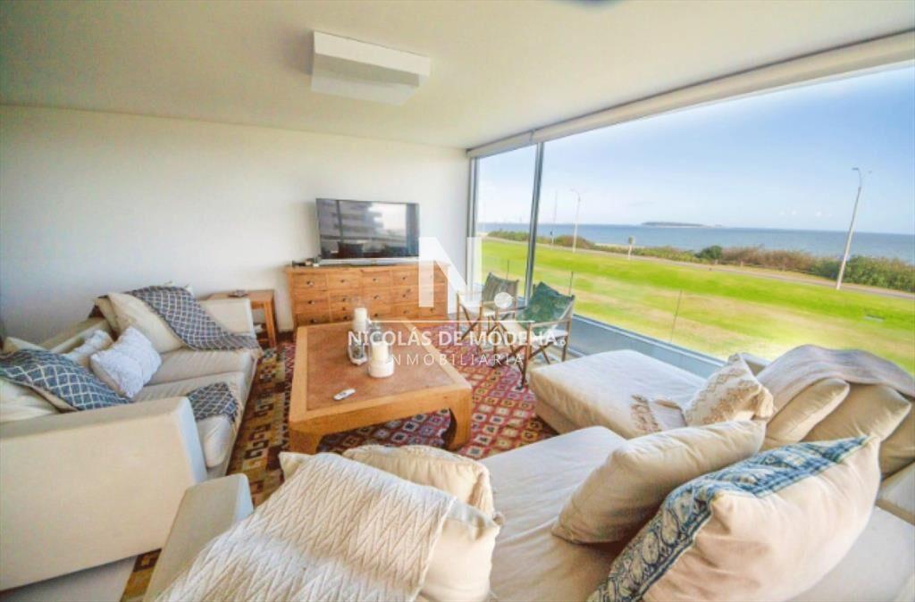 Vende apartamento en Mansa, Punta del Este de 3