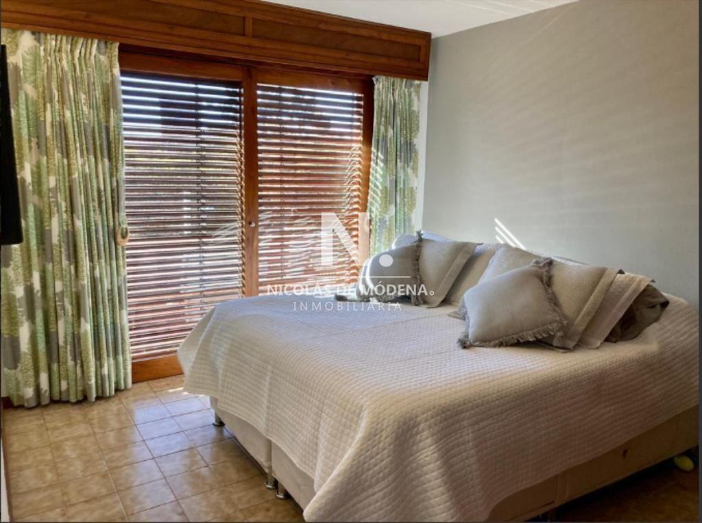 Alquila casa de 3 dormitorios en Brava Punta del Este.
