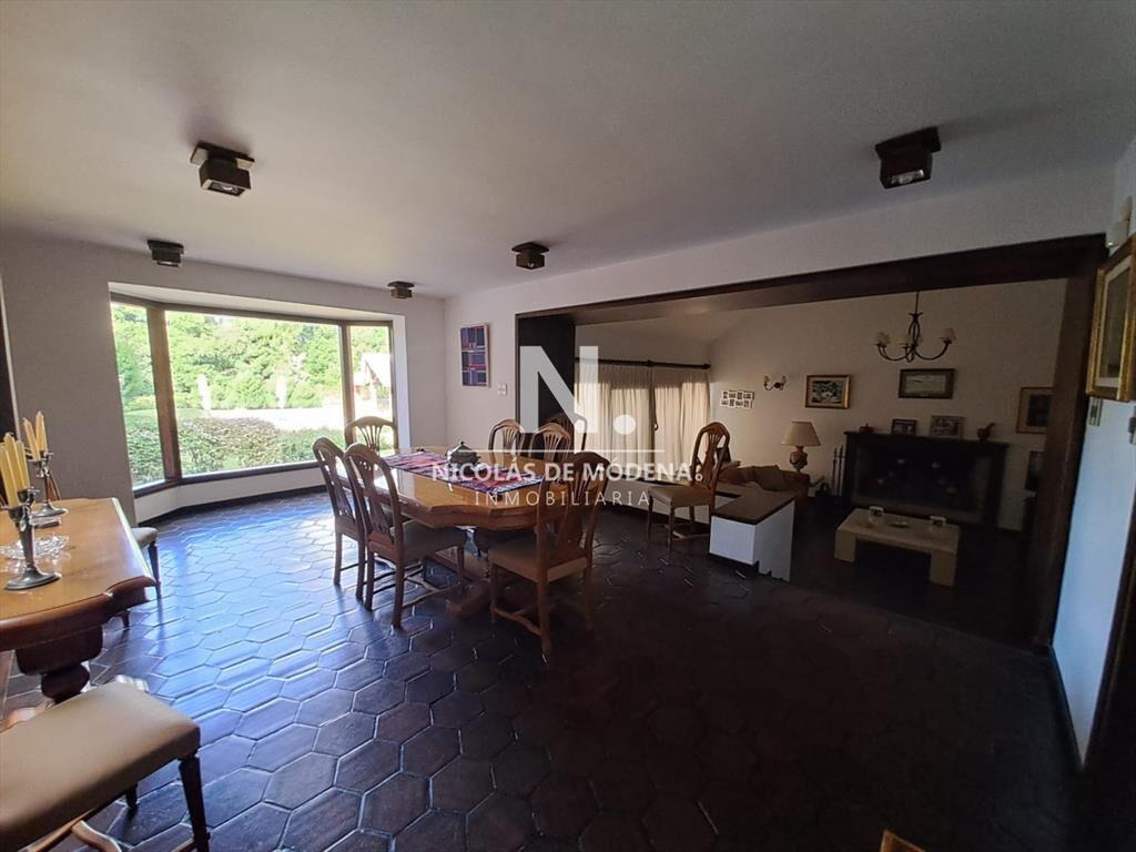 Espectacular chalet de gran tamaño, zona del
