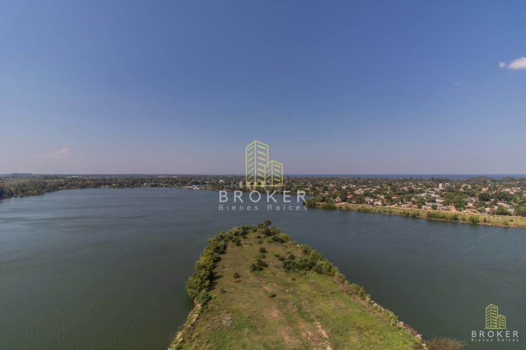 venta duplex 4 suites en carrasco boating