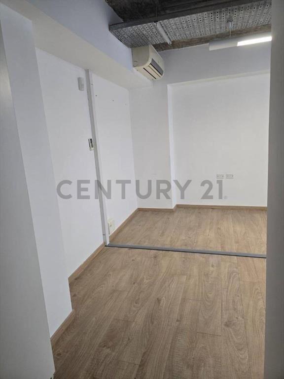 Venta o Permuta Piso 15 oficinas,5 cocheras en Ciudad Vie...
