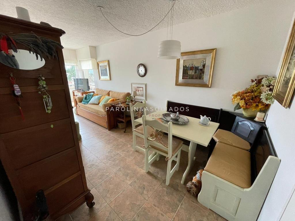 Apartamento de 1 dormitorio en venta en edificio