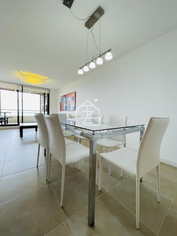 Venta de apartamento de dos dormitorios con en de