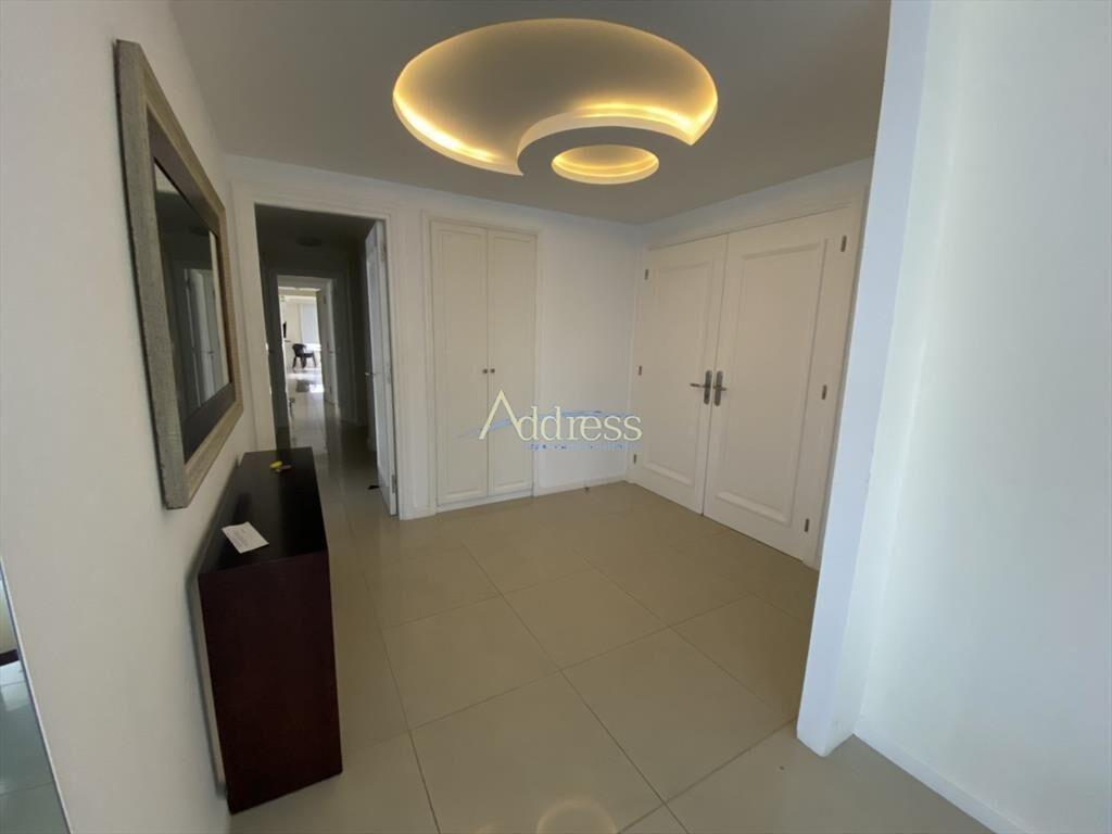 Apartamento en Punta del Este, Brava